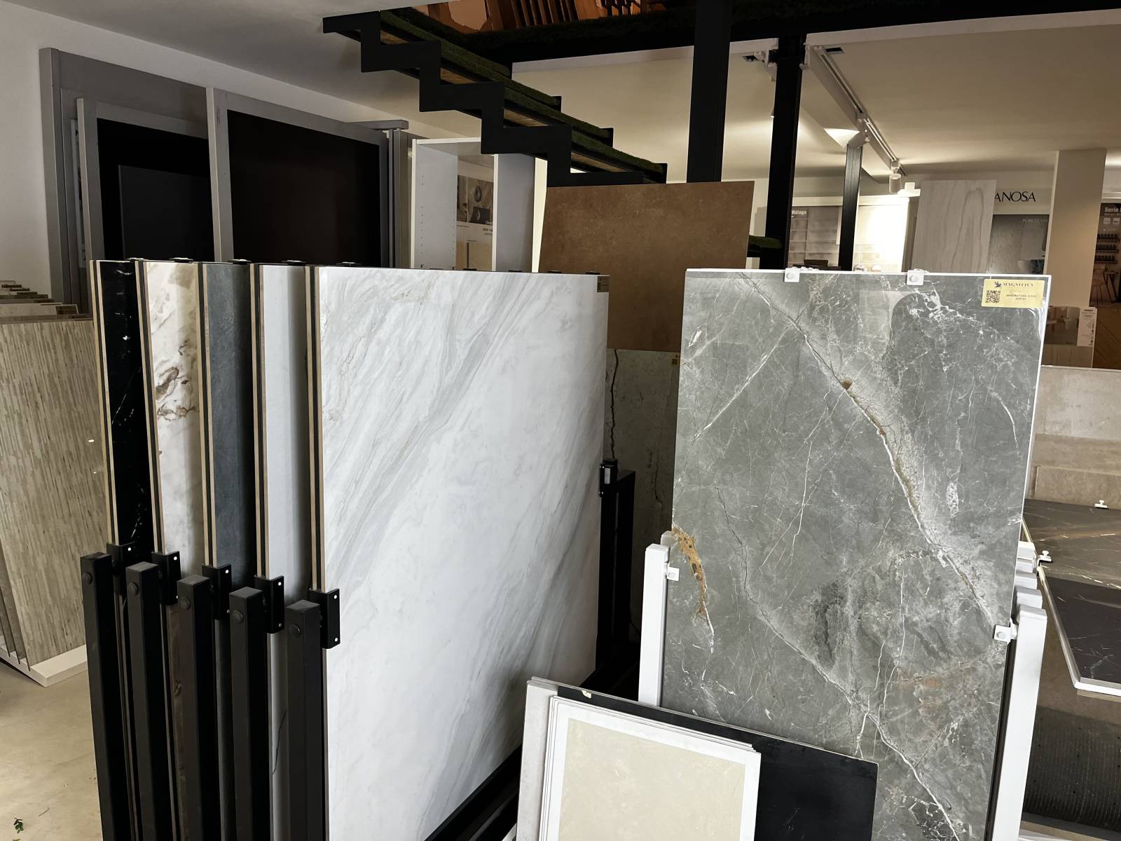 Vente de carrelage grés cérame grand format 120x240cm de la marque Magnifica chez Dream House à Nice